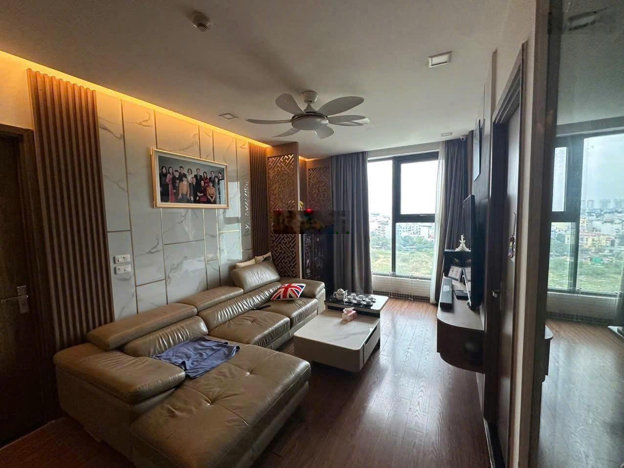 Bán căn hộ 94m2 tòa CT1 Chung cư Eco Green Nguyễn Xiển - Full nội thất, giá tốt