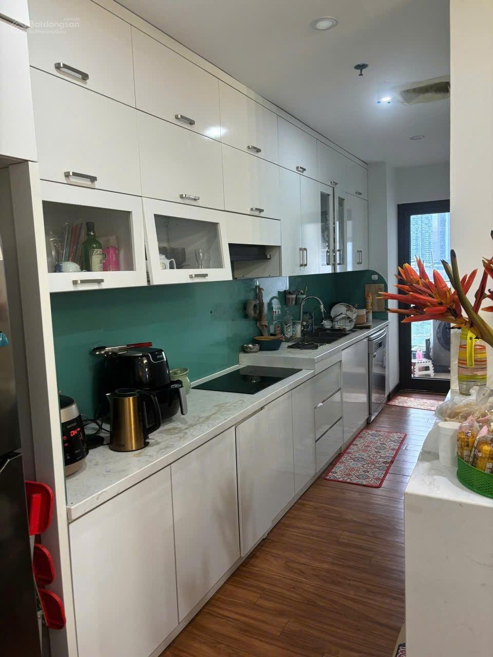 Bán 30T Nguyễn Chánh, Nam Trung Yên, 45/50m2, 4.5 tỷ 0975118822