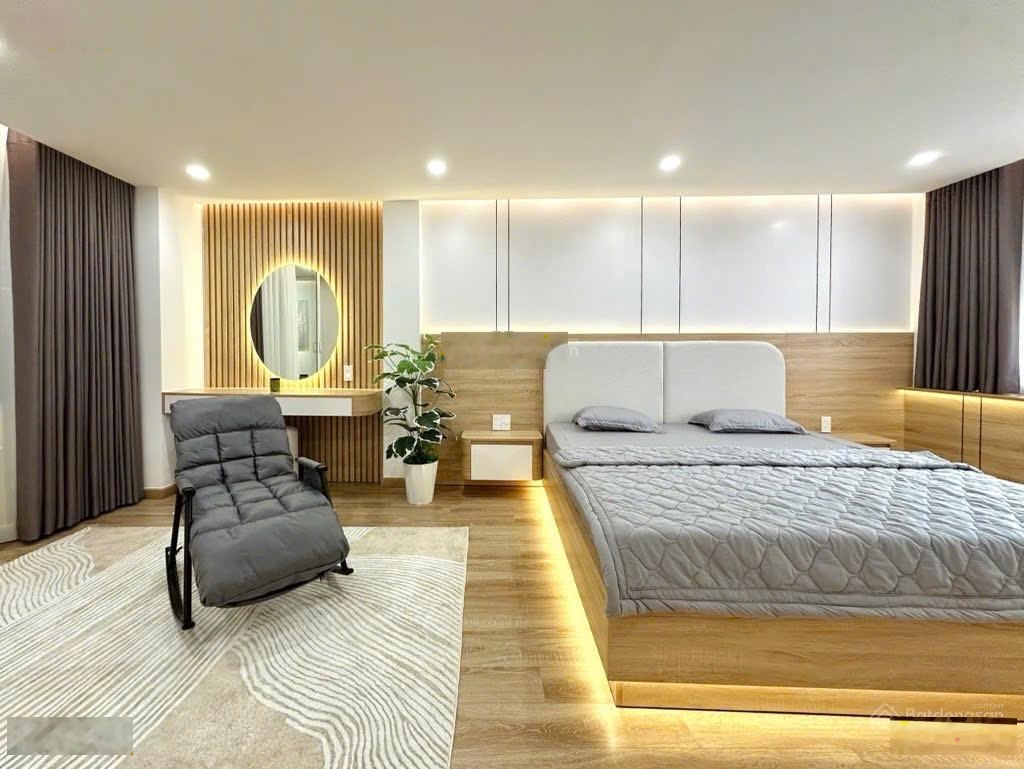 Khu ăn uống PXL Phú Nhuận. 5 tầng nhỉnh 18tỷ có dòng tiền 85tr tháng chỉnh chủ