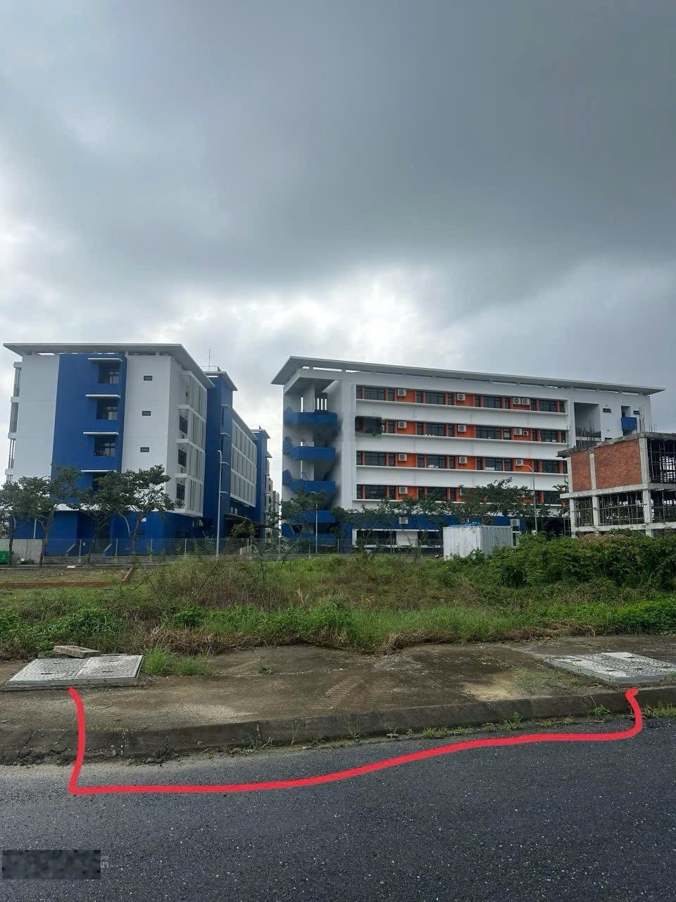 Còn sót lại Lô kẹp vệt cực đẹp tại FPT City 102m2 giá 8,2 tỷ