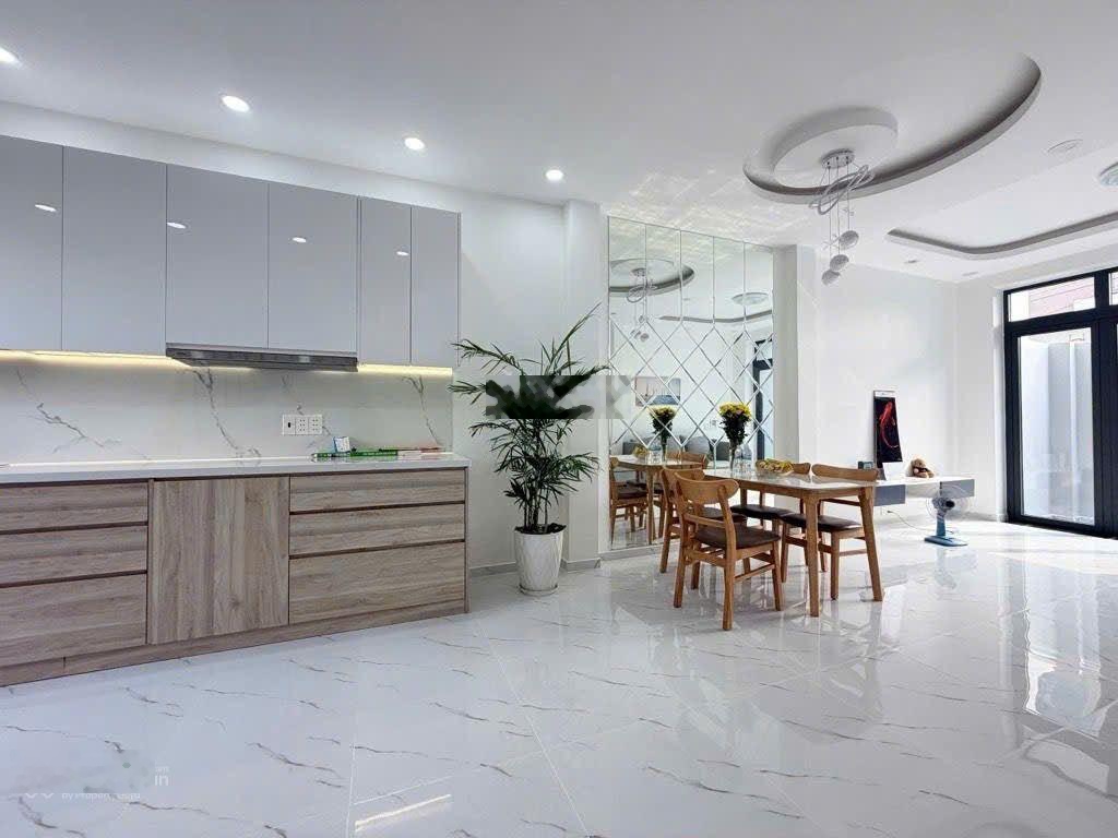 Cần bán ! Nhà Mới đẹp - 3 TẦNG - HXH 5m - Gần Mặt Tiền BƯNG ÔNG THOÀN, P. PHÚ HỮU (Q9) - chỉ 5.5tỷ.