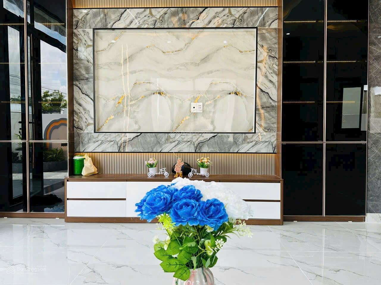 Bán nhà 1 trệt 1 lầu ngay Ngã 4 Gò Mây - Đường Nguyễn Thị Tú