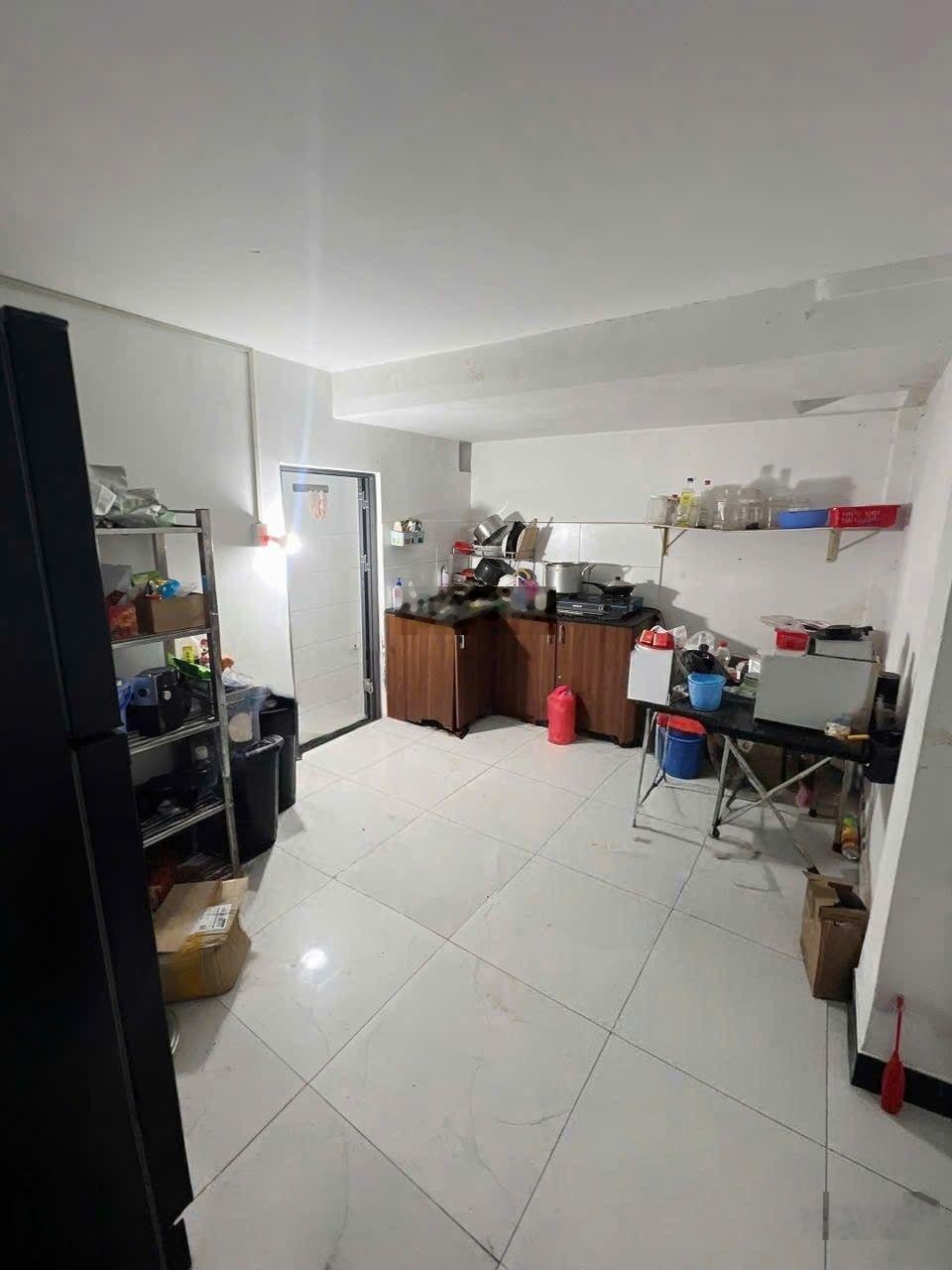 Nhà bán h5m thông ngay chợ bình long giáp tân phú chỉ 4.3 tỷ