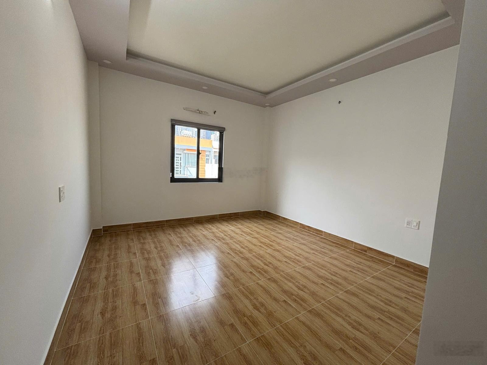 Cho thuê phòng trọ cao cấp tại Thủ Đức, phường Tam Phú, đường Cây Keo, DT 23m2, wc riêng, PK, bếp