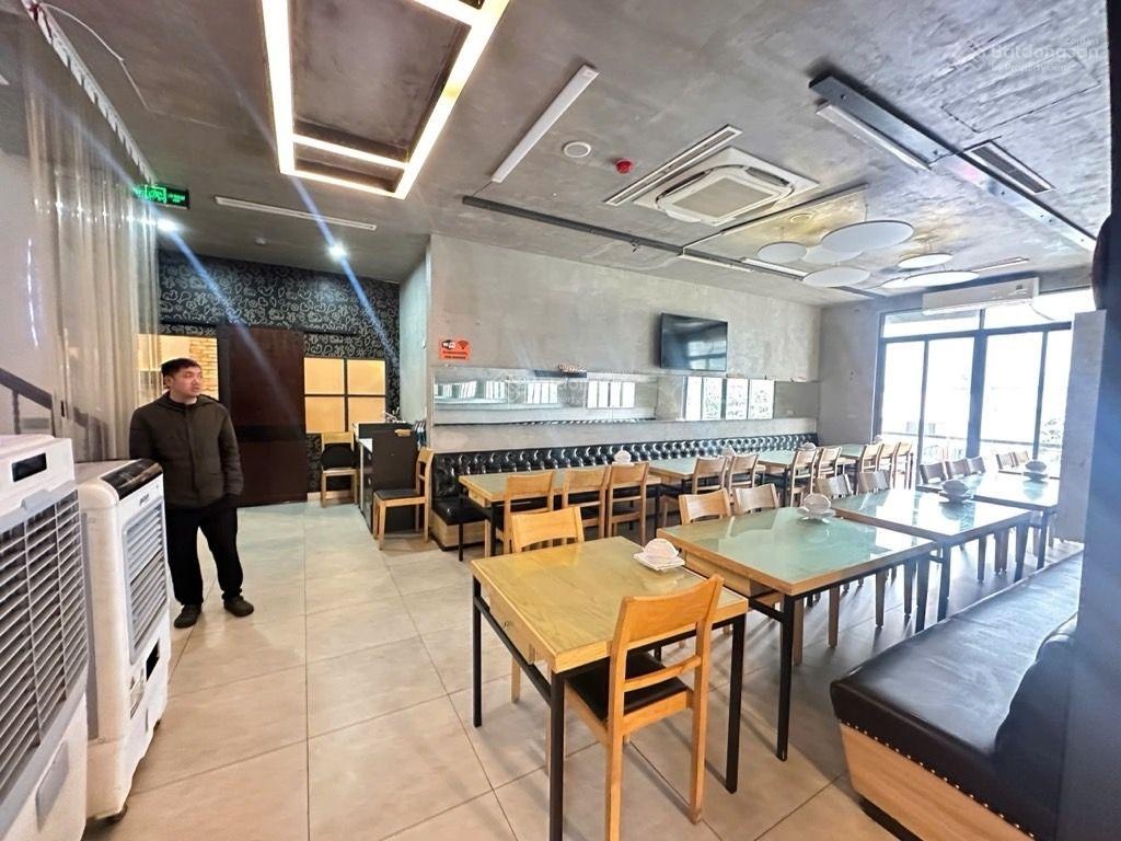 Toà nhà mặt phố Mai Hắc Đế, Hai Bà Trưng, sát Vincom Bà Triệu, 98m2, 7 tầng, MT rộng, dòng tiền cao