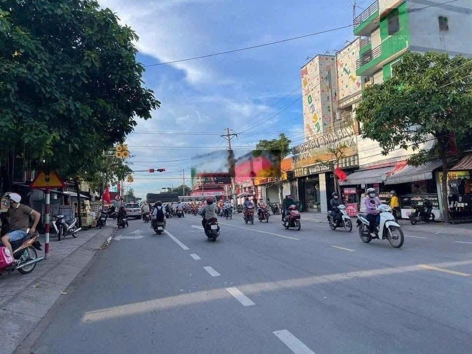 Đất mặt tiền phan văn mãng mặt tiền kinh doanh trung tâm bến lức và kế khu công nghiệp