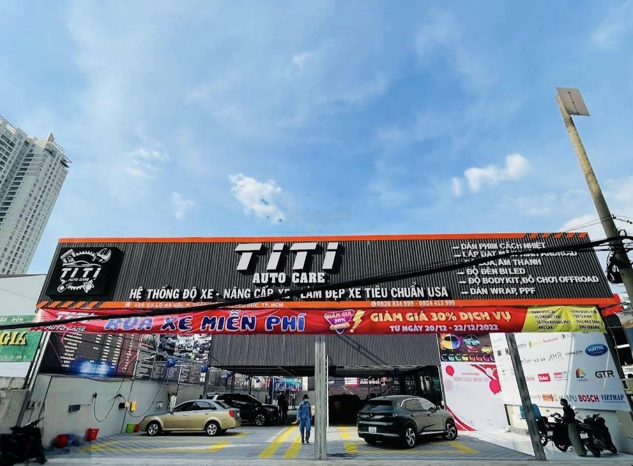 Bán nhà mặt tiền đường Nguyễn Duy Trinh, diện tích: 5551m², thổ cư 100%. Giá bán gấp 350tỷ