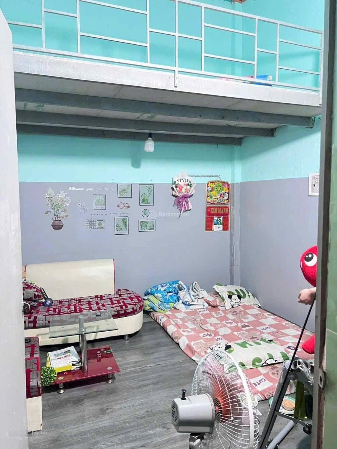 Cách Chợ KCN Mỹ Phước 3 200m toạ lạc dãy trọ ngay đường NL11, P. Thới Hoà, Bến Cát chỉ 800 triệu.