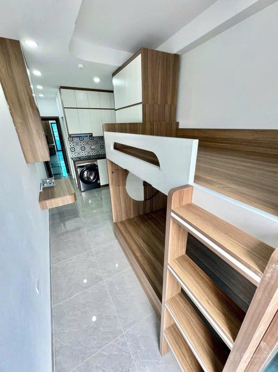 TOÀ CHDV Láng Hạ, gần ô tô, thoáng trước sau, thang máy, PPCC chuẩn, 18PKK, DT 1.2 tỷ/năm