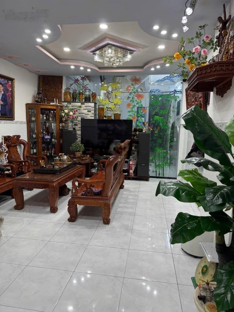 26.2 tỷ - Bán nhà mặt tiền Đường Âu Cơ, Phường 14, Quận Tân Bình - 117m2