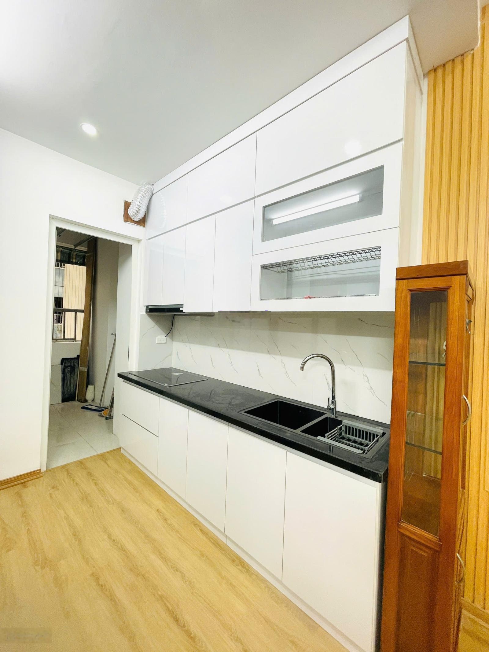 Bán căn chung cư Kim Lũ 53,5 m2 2 phòng ngủ 2vs, giá 3,6 tỷ