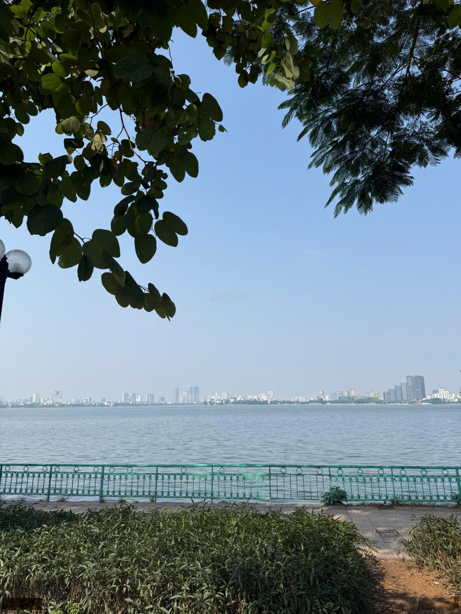 Bán biệt thự đơn lập bắc linh đàm-căn góc-thang máy-gần hồ 230m x 5 tầng-giá rẻ nhất khu vực