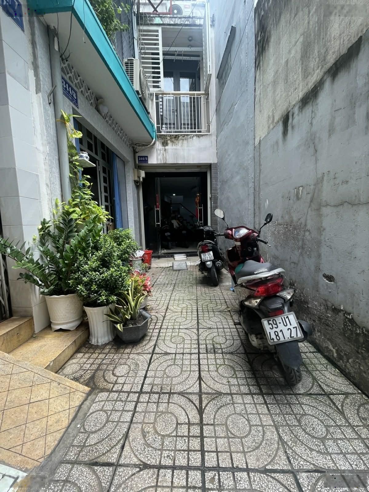 Bán nhà hẻm/ 35m2 Nguyễn Duy Dương Phường 9 Quận 10