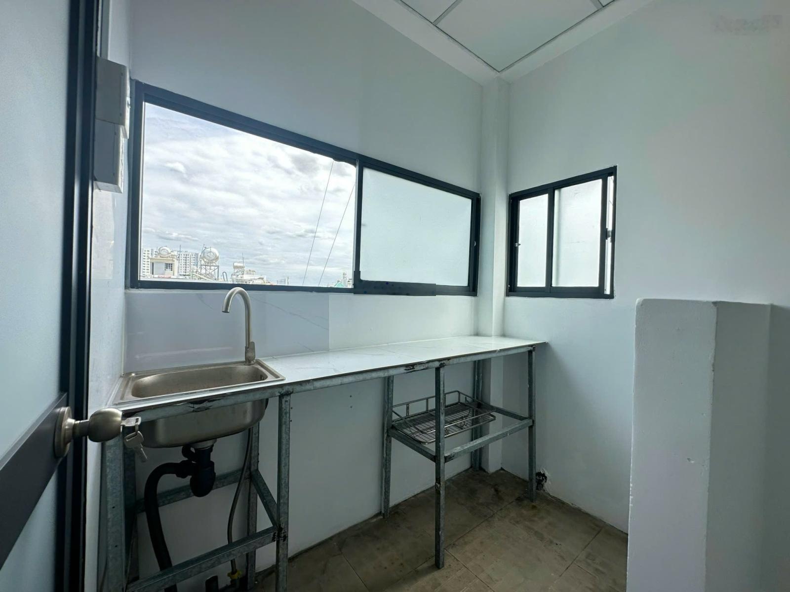 Cho thuê phòng trọ sinh viên và người đi làm tại quận 7, đường Huỳnh Tấn Phát, ngay chợ Phú Thuận