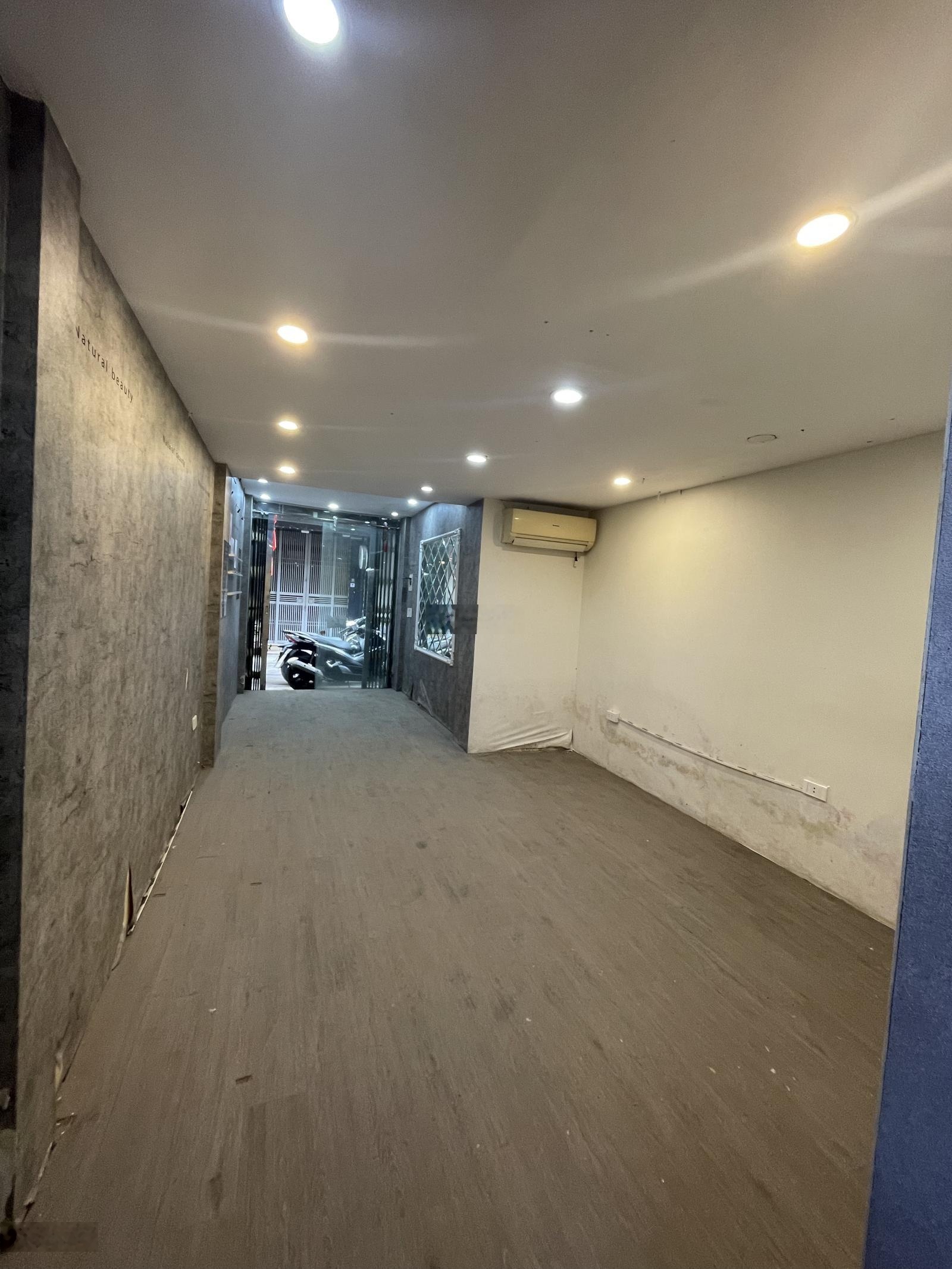 Phố vip Kim Mã - tập thể tầng 1 - kinh doanh đỉnh - 55m2 - dòng tiền cao