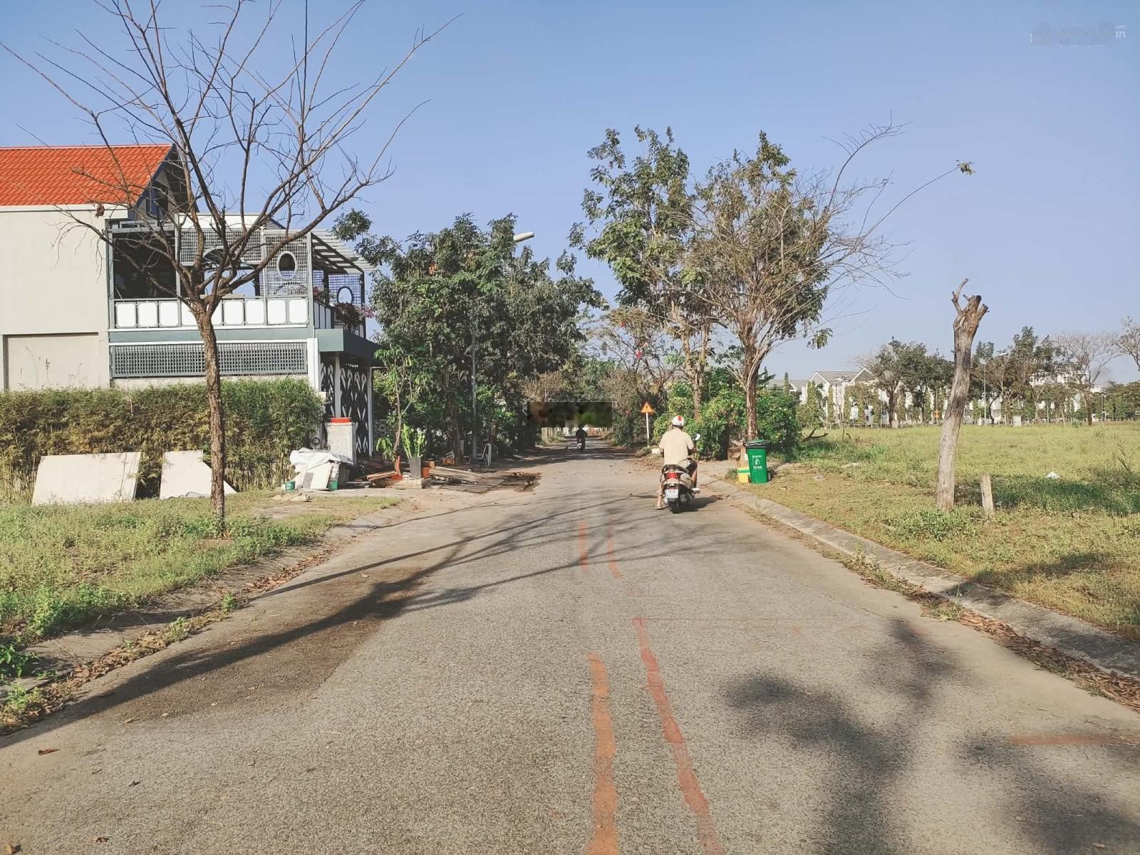 Cần bán lô đất quy hoạch KDC Tân cảng phú hữu