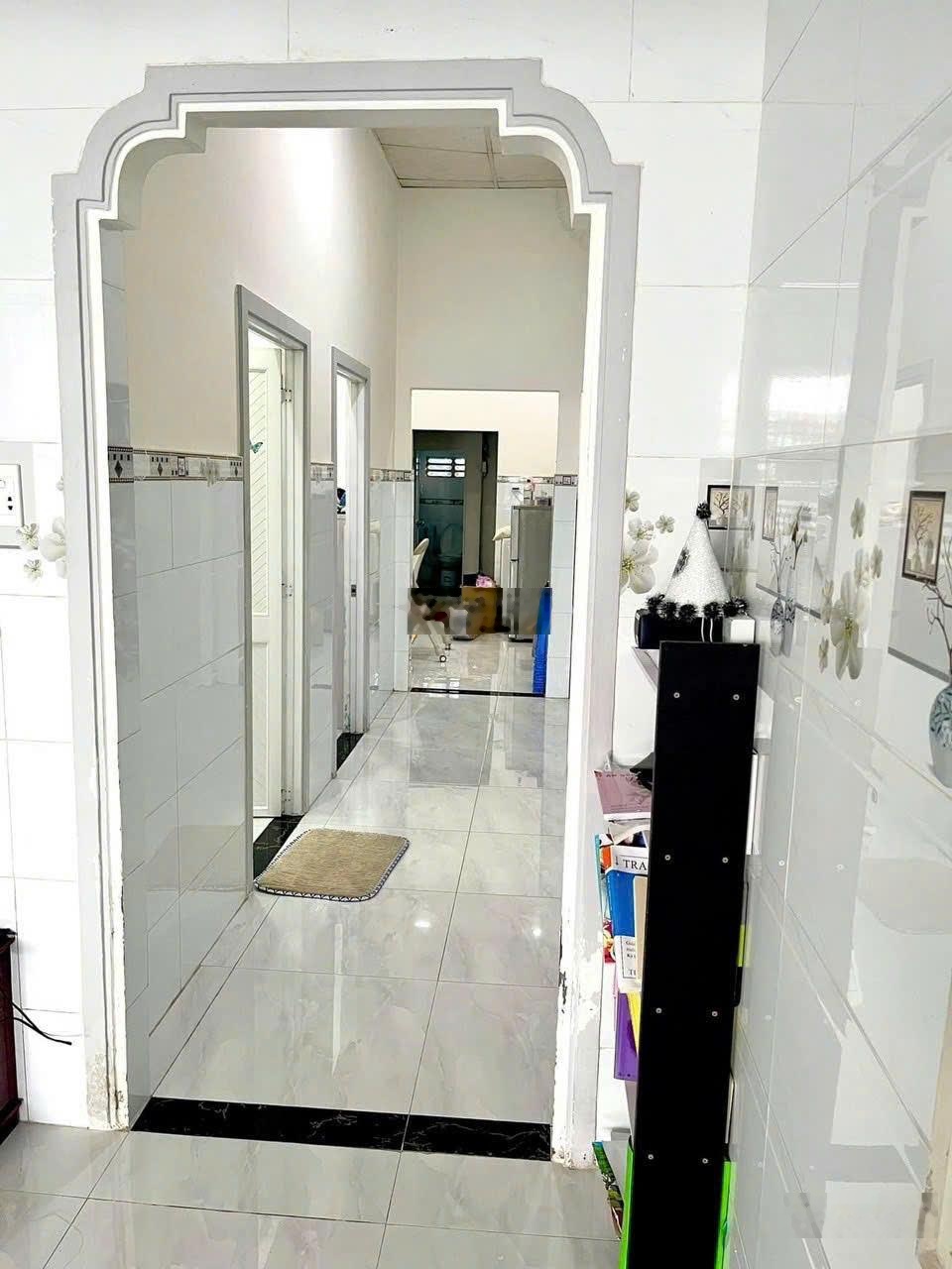 Bán nhà cấp 4 Mạc Cửa, TT Dương Đông DT 150m2 full thổ cư - Sân bay cũ