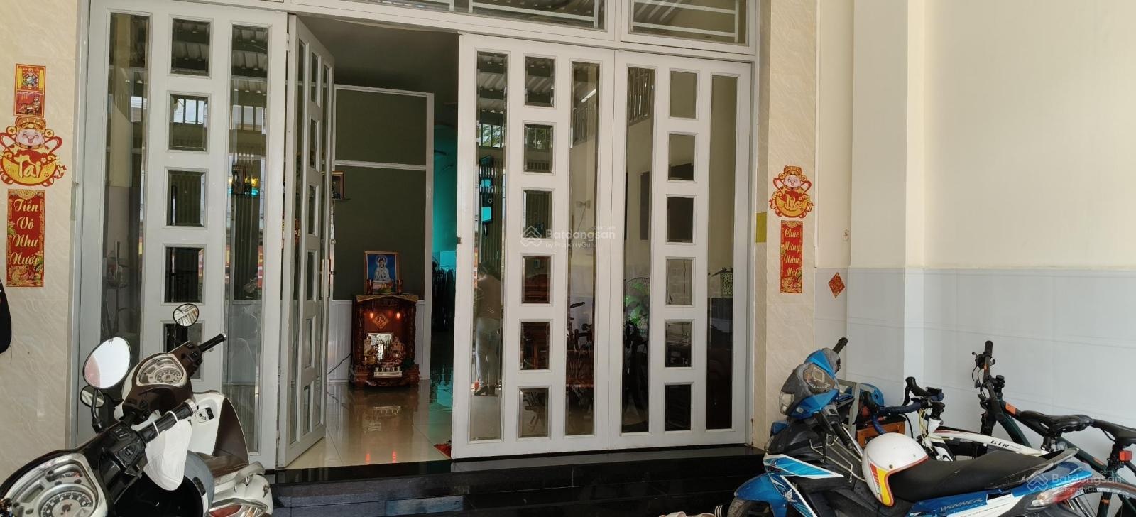 Nhà 3 tầng khu dân cư gia ngay đường Song Hành Quốc Lộ 50