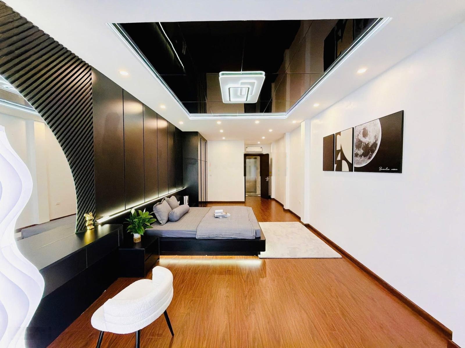 Gần phố Bạch Mai nhà đẹp dân xây chắc chắn ngõ thông tứ tung 47m x5T giá nhỉnh 8 tỷ sổ đỏ CC có TL