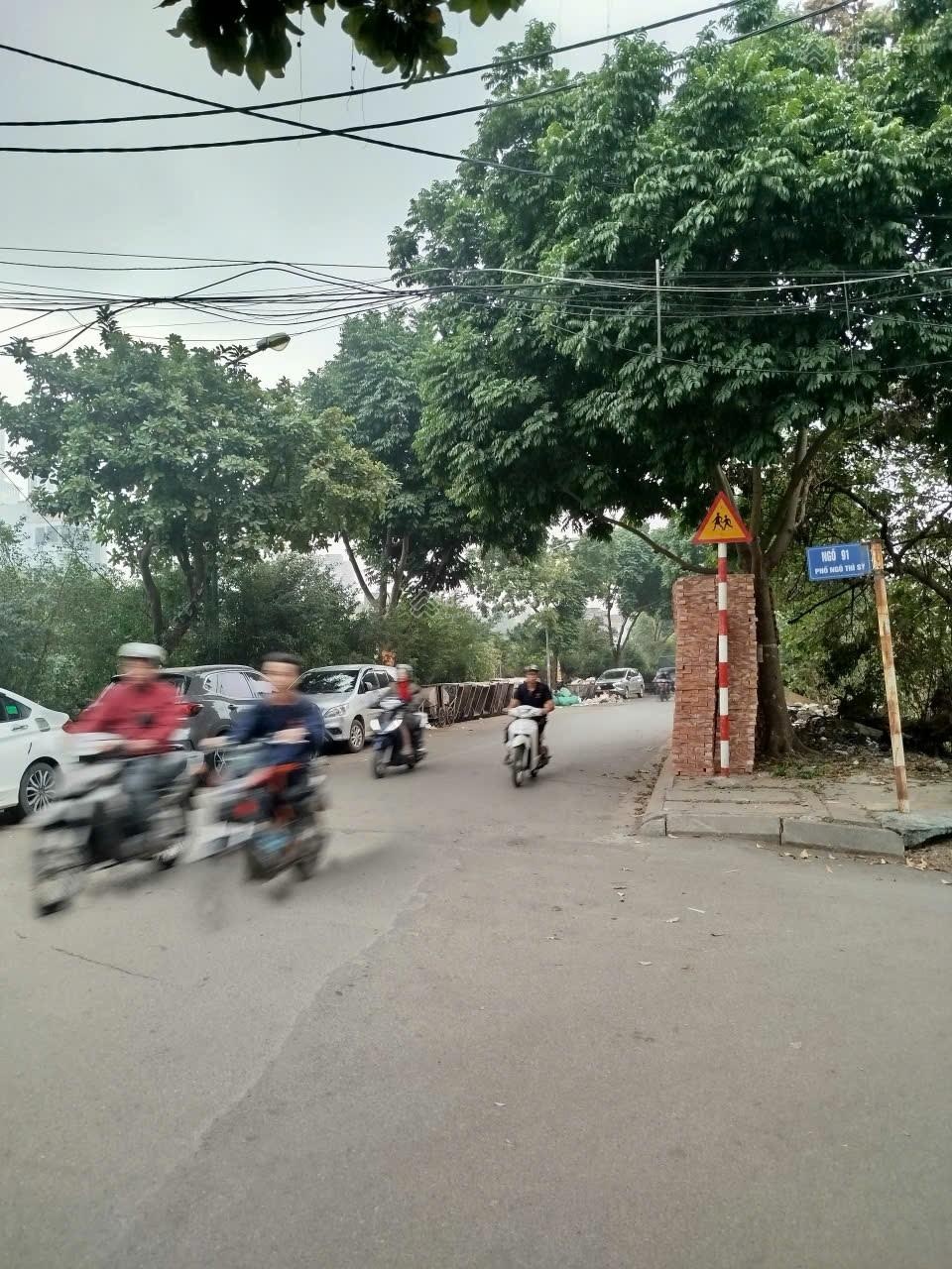 Còn sót 1 lô đất vạn phúc chính chủ cần bán ngay trong tuần45m2 mt5m ô tô đỗ cửa nhỉnh 11 tỷ nhàc4