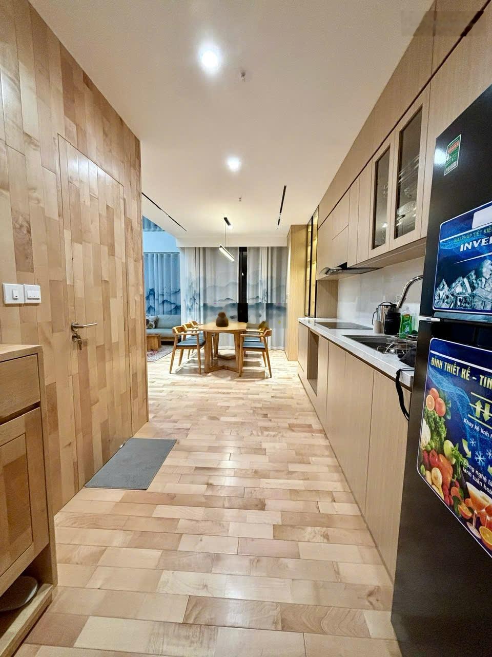 Sky villa tầng 21 Landmark 1 Ecopark 3 phòng ngủ. Diện tích trên 100m2. Giá chưa đến 10 tỷ bao phí