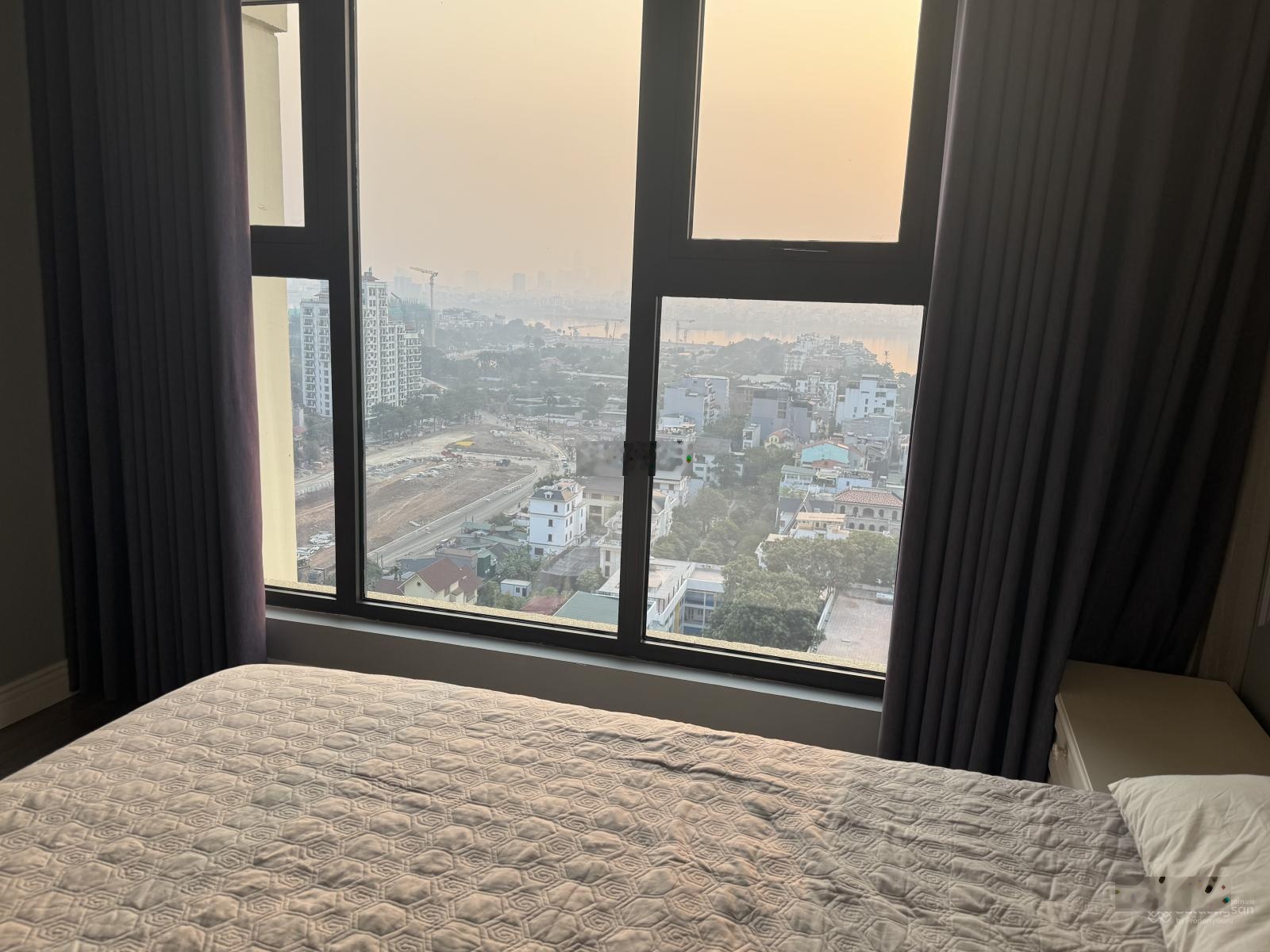 Bán nhanh căn 88m2, 2PN, ban công trực diện Hồ Tây và nhà hát Opera, D'.Le Roi Soleil, 59 Xuân Diêu