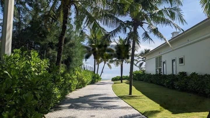 Cần tiền - Bán cắt lỗ hơn 50% căn biệt thự Vinpearl Phú Quốc View mặt hồ, ngay sát biển 10 tỷ