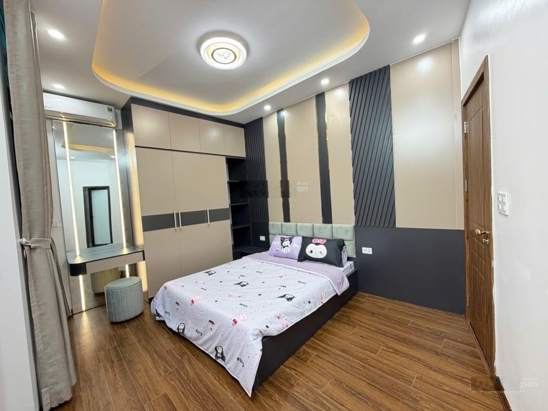 Bán nhà Triều Khúc, DT 47m2 hơn 6 tỷ. Thiết kế 5 tầng. 50m ra ô tô full nội thất