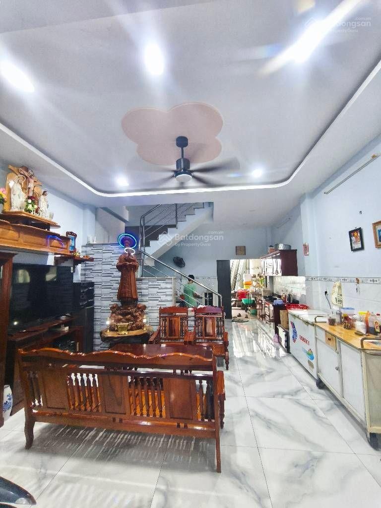 Bán nhà riêng tại Bà Triệu, 6 tỷ, 48m2, 3PN, 2WC, bao đẹp