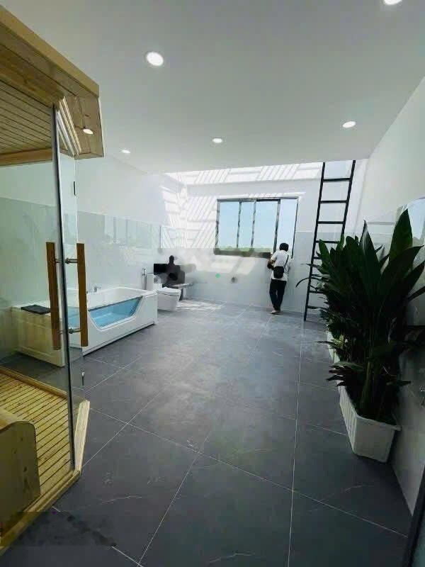 Nhà 5 tầng - hẻm 8m - gara ô tô trong nhà - thới an, quận 12