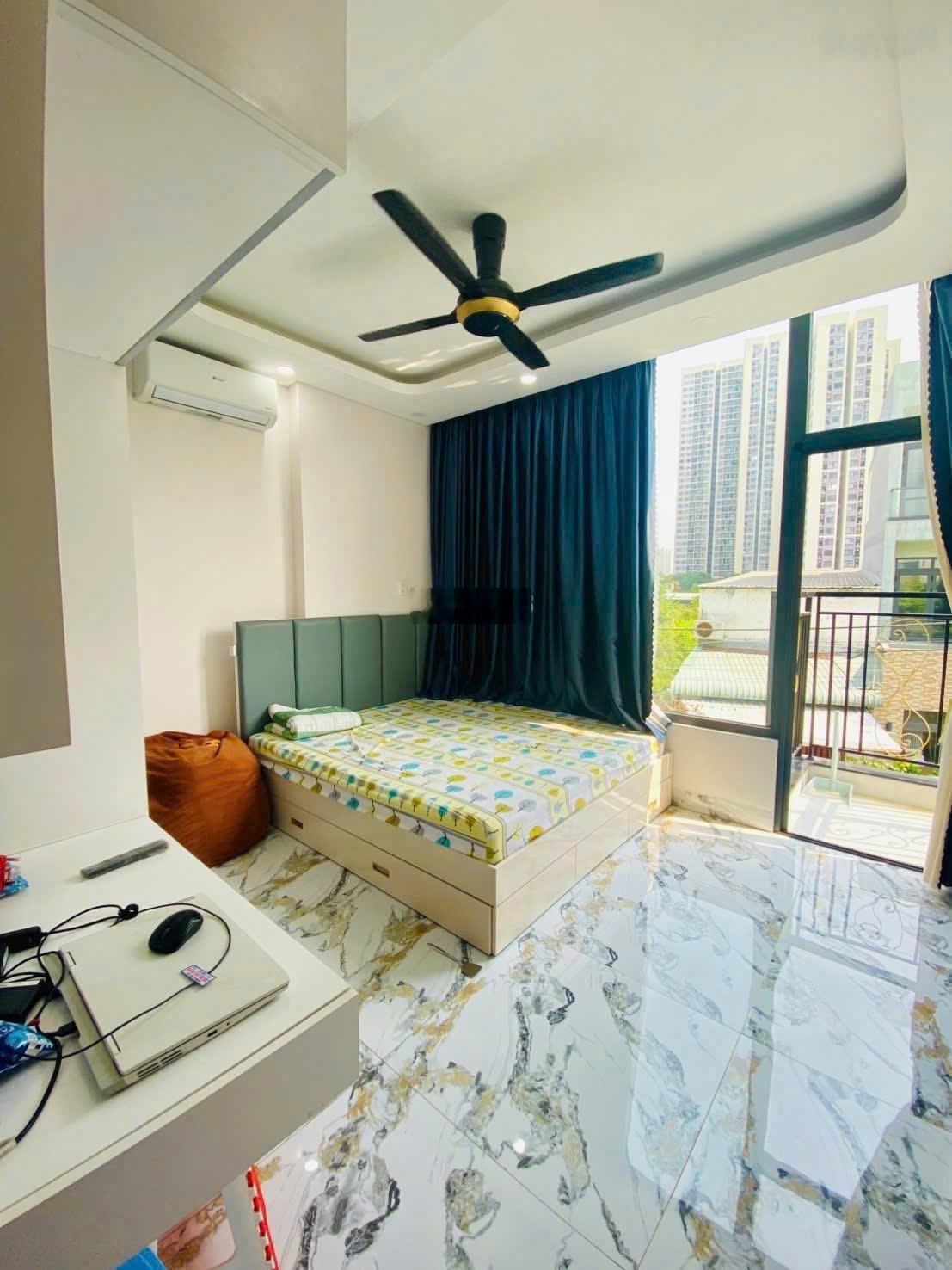 Bán nhà đẹp nguyễn xiển đường xe hơi 6m 3 tầng full nội thất cao cấp đối diện vinhomes grand park