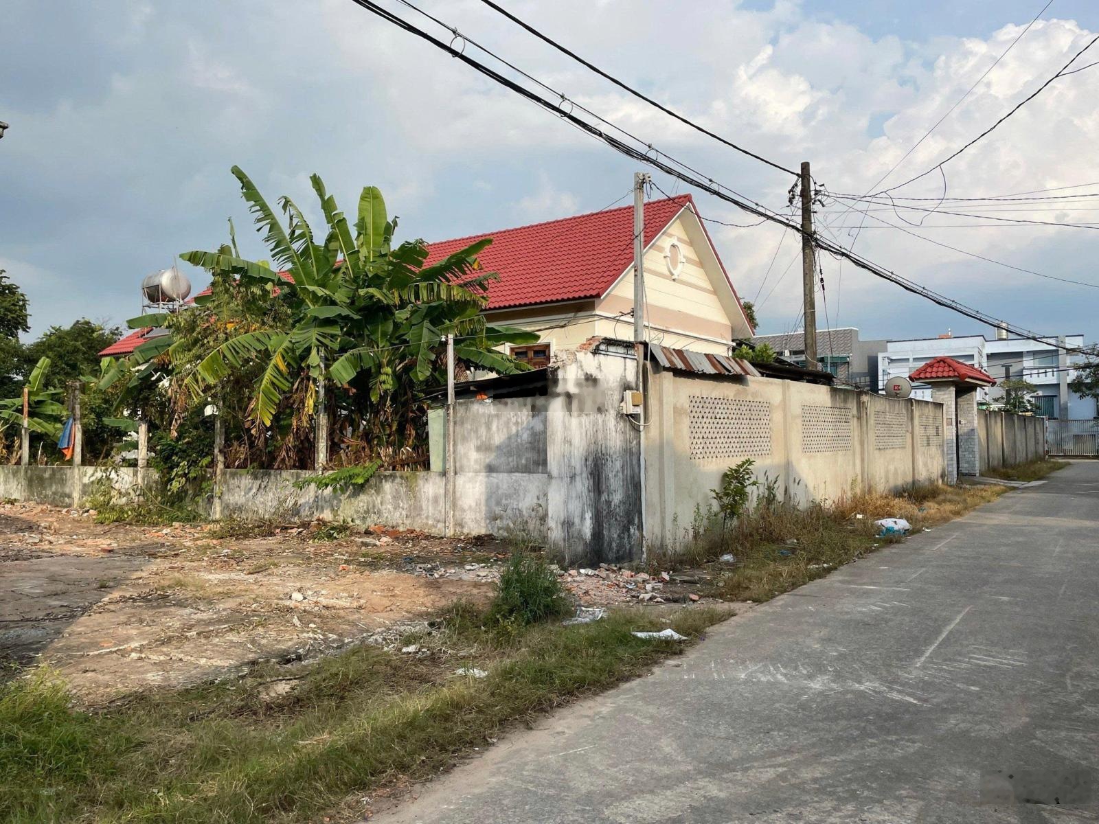 Bán đất 232m2 đường Suối Lội, xã Tân Thông Hội, Củ Chi gần trường học - sổ hồng riêng