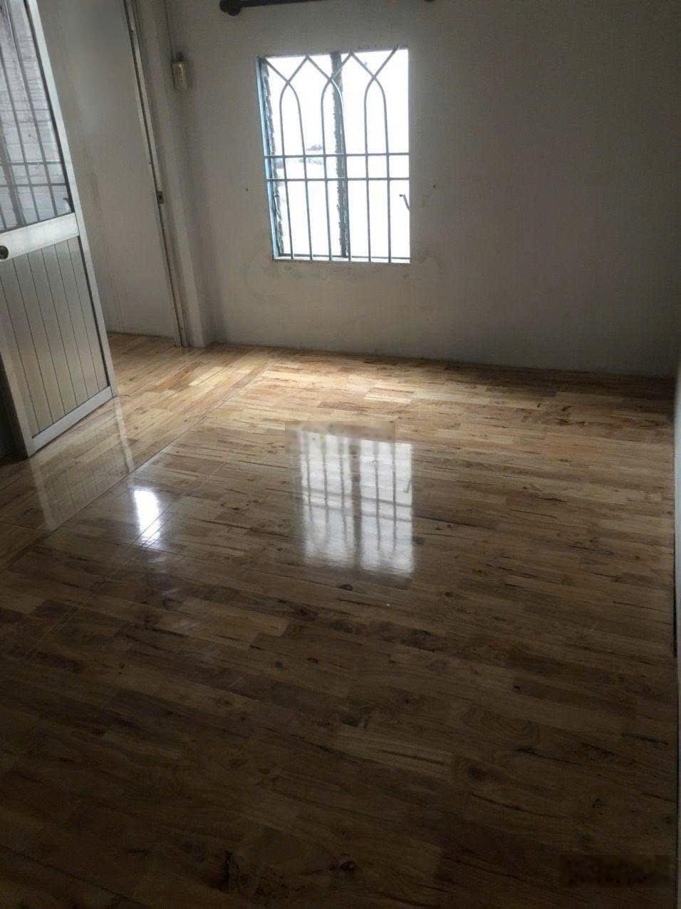 Nhà 1 trệt 1 gác, sát trường tiểu học Linh Đông, giá 3,5 tỷ