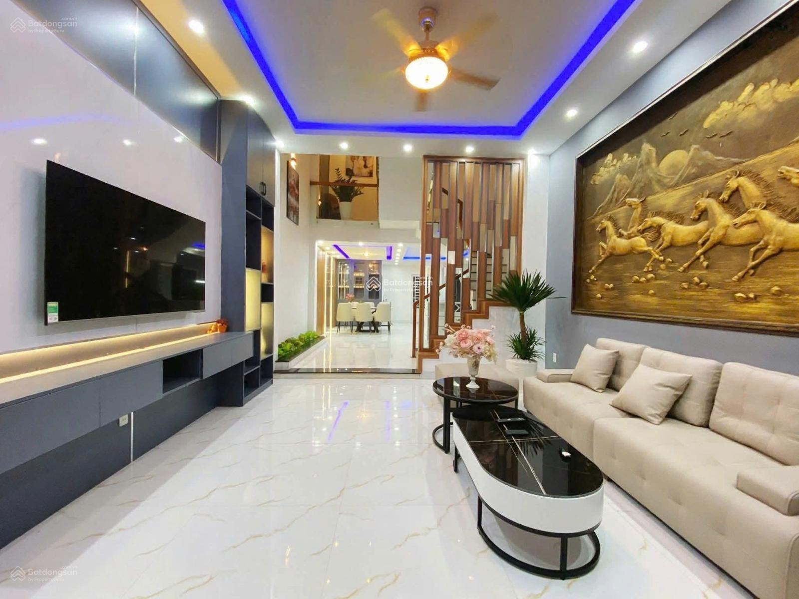 Cho thuê CC Galaxy 9, Nguyễn Khoái, 11 triệu, 50m2, Q4, 0907749986