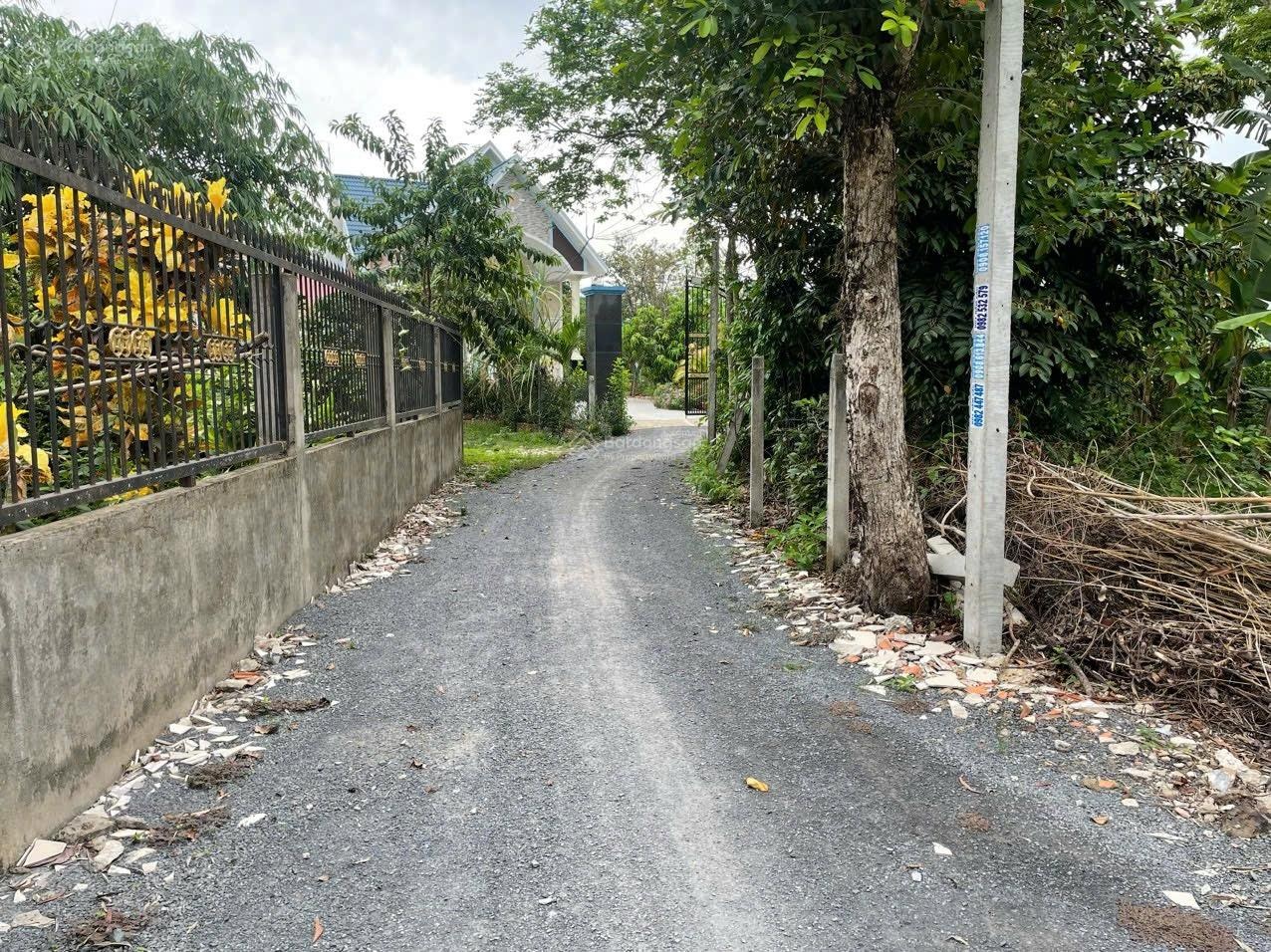 Bán đất đẹp tại đường 825, Đức Hòa, 6 tỷ, 996m2, chính chủ uy tín