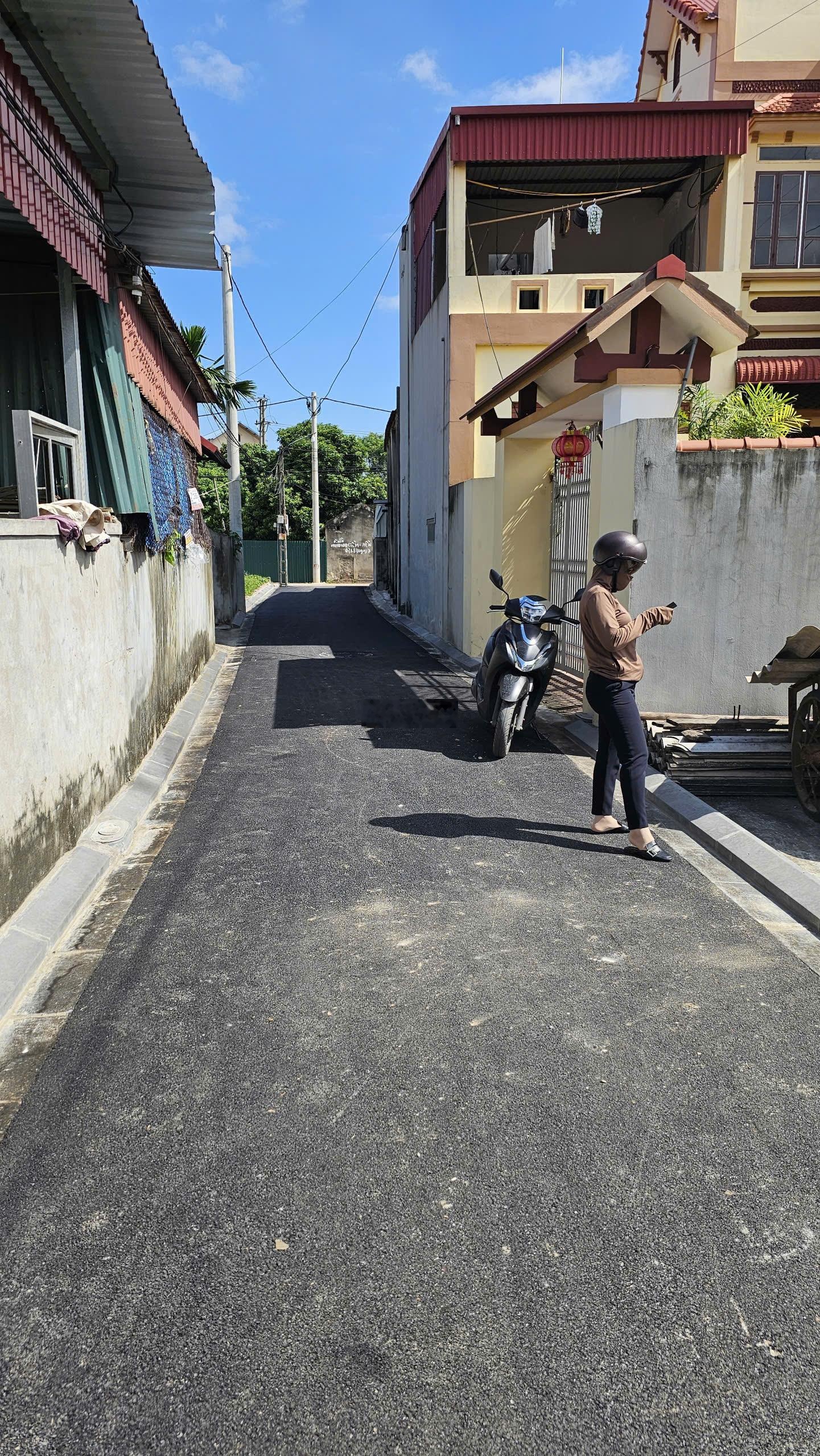 Chính chủ cần bán nhanh lô đất Xuân Nộn, Đông Anh, diện tích 75,2m2, mặt tiền 4,2m,ô tô tải vào đất