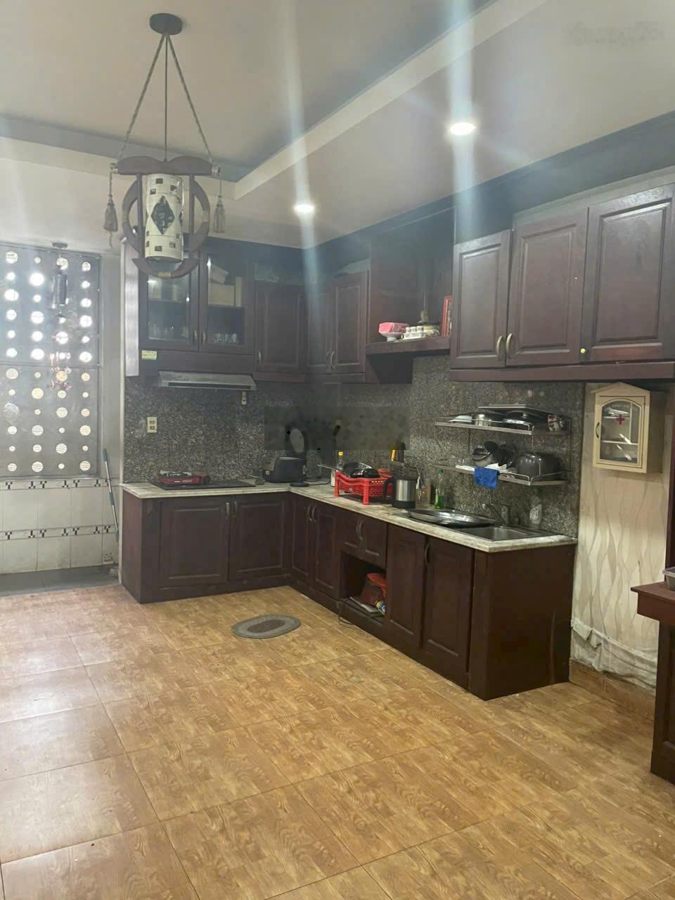 Nhà hẻm xe hơi // đường Bùi Tư Toàn, P. An Lạc, Bình Tân - Hẻm trước nhà 6m thông thoáng