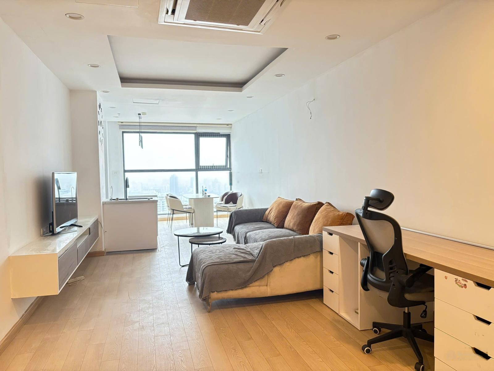 Bán nhanh căn hộ 2PN, 2WC, giá tốt, đầy đủ nội thất tại FLC Twin Tower, Cầu Giấy, Hà Nội, 10,3 tỷ