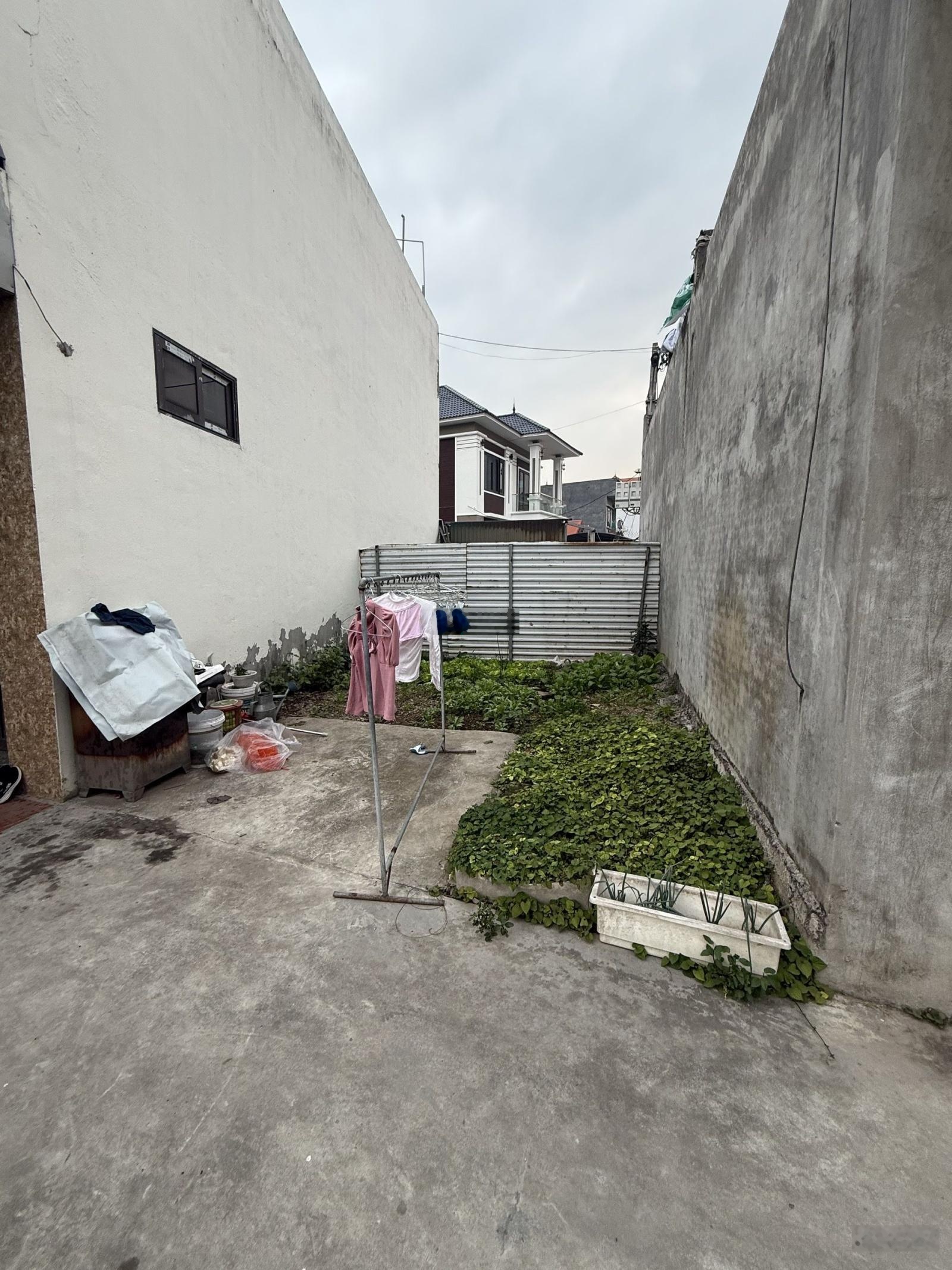 Bán đất Trung Oai Tiên Dương, Đông Anh 5 phút tới cầu nhật tân sang phố, không qh, tài chính 3,4tỷ