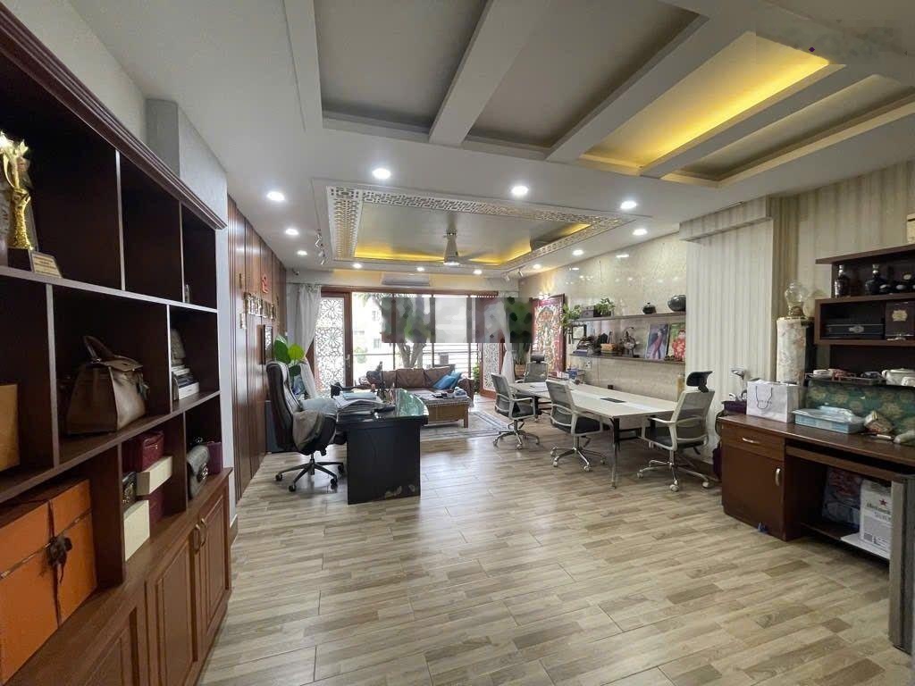Bán biệt thự KDC Nam Long, Phú Thuận, Quận 7 giá 16,5 tỷ