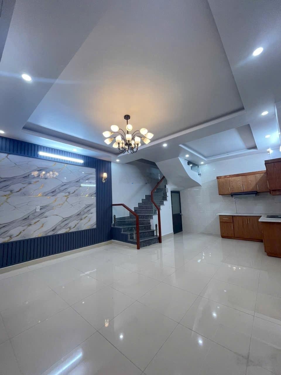 Bán nhà chợ Lũng Hoa Đằng Hải!