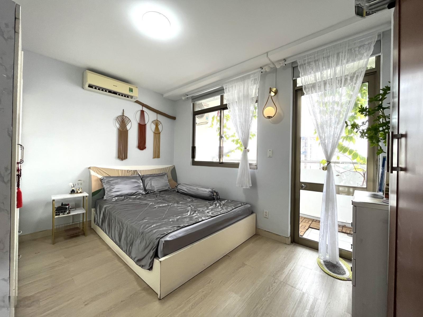 Bán căn hộ Screc Tower - 90m2/3PN giá 5.8 tỷ - sổ hồng 0908879243 Tuấn