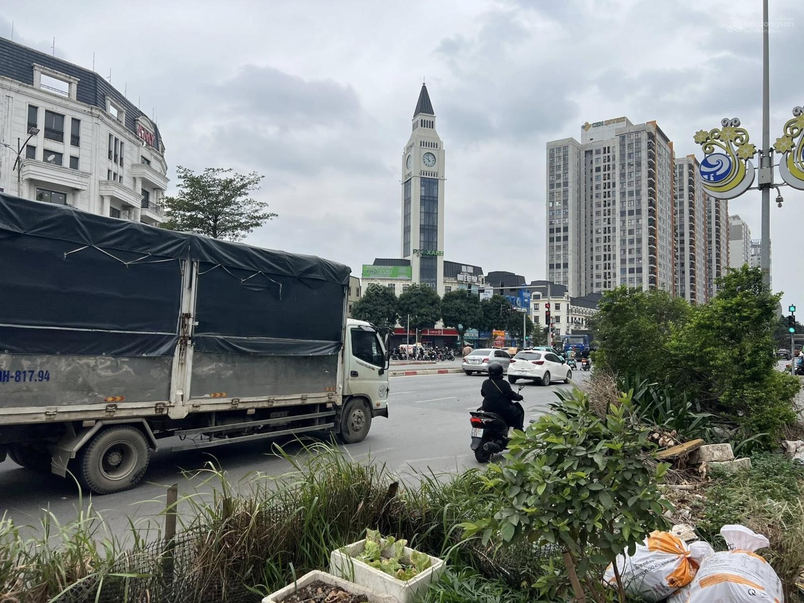 Bán shophouse lô góc 7 tầng có hầm mặt đường lê trọng tấn, kđt văn phú