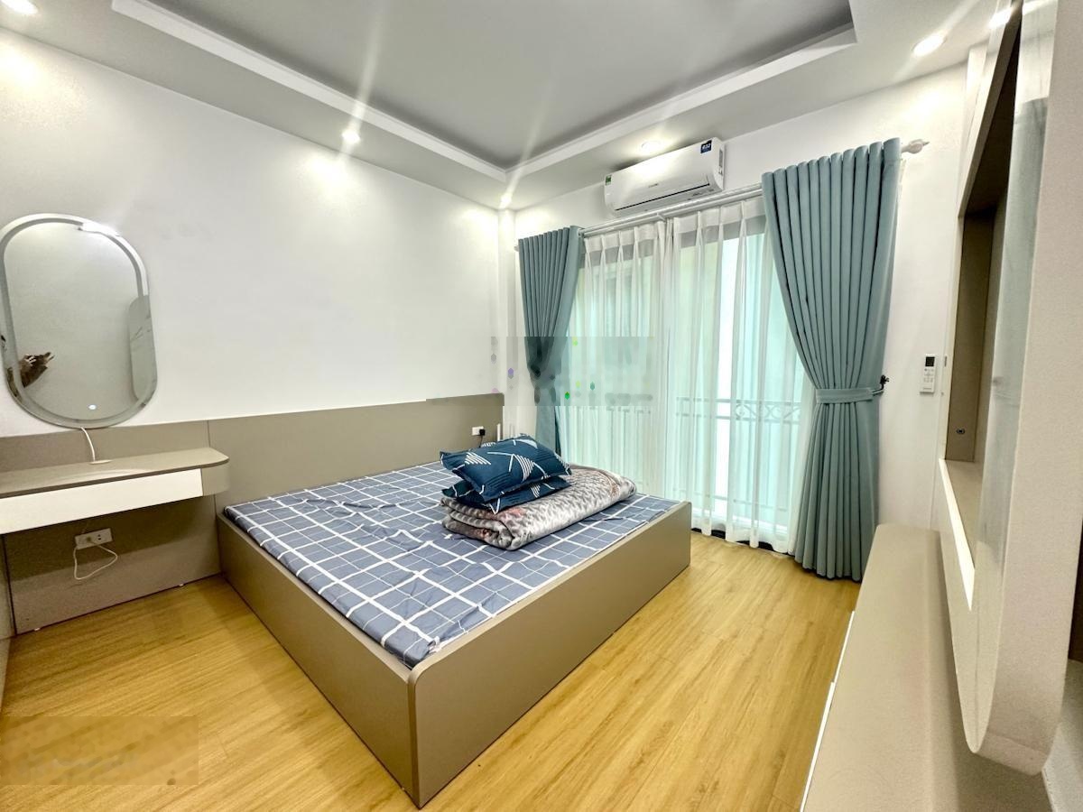 Bán nhà thanh lân - hoàng mai - 5 tầng thang máy - 20m ra ô tô - giá 8,65 tỷ