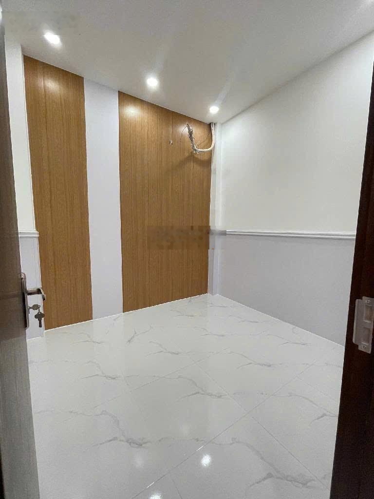 Sát mặt tiền đường - cạnh ngã 4 bốn xã - dt 48m2 - giá nhỉnh 4 tỷ