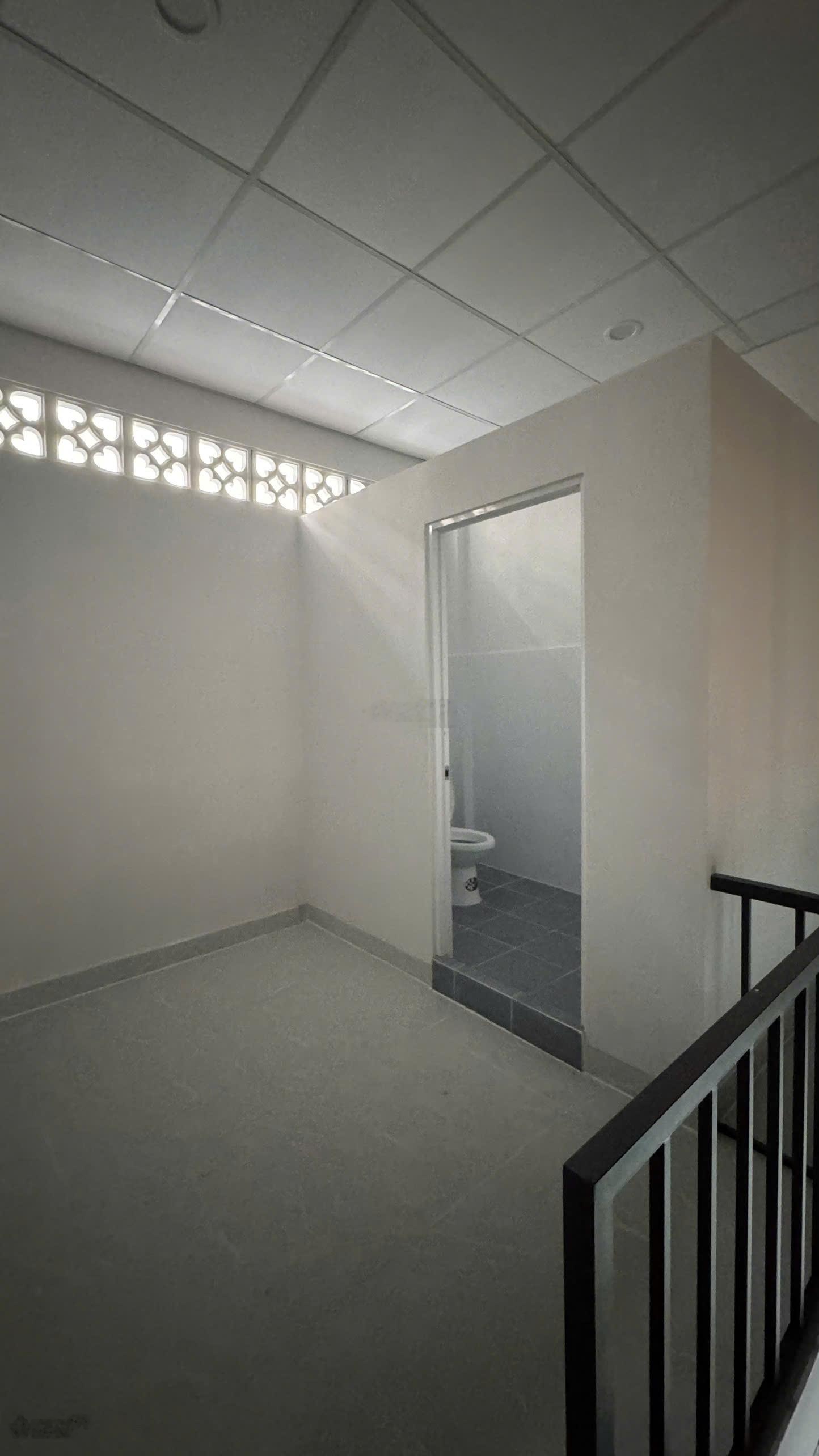 Bán nhà 344/, Nguyễn Duy Dương, Quận 10. DT: 3.6x12.5m. Giá 6.7 tỷ thương lượng