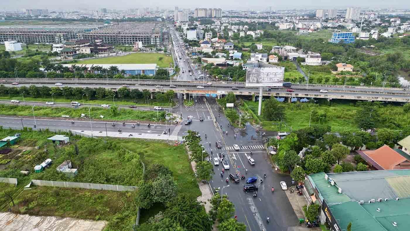 Nhà mặt tiền 6,1 m Đường Tăng Nhơn Phú, Phước Long B, Quận 9, TP.HCM, giá siêu hời 15,5 tỷ: 98m2