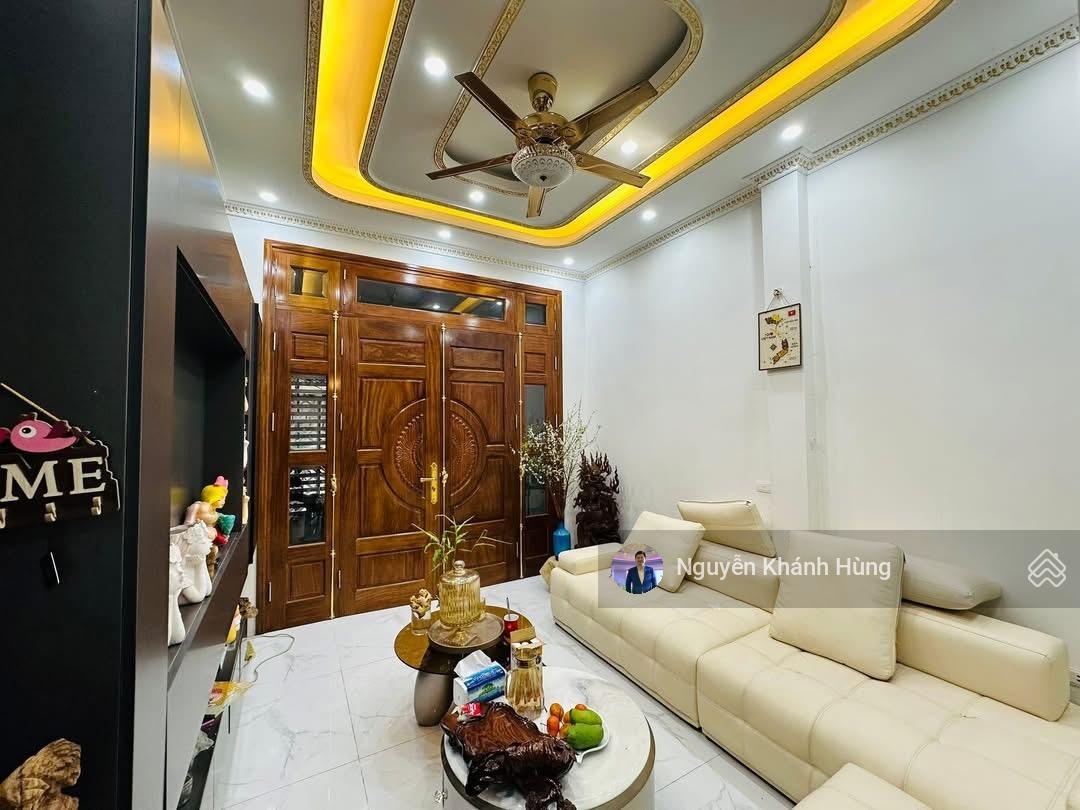 Bán nhà riêng trung tâm Q Ba Đình, nhà mới full nội thất, gần ô tô, DT 46m2 x 6 tầng, giá 14.5 Tỷ