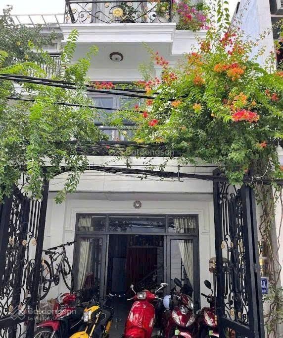 Bán nhà HXT thông Dương Quảng Hàm, P.6, DT 4x15, 4 tấm giá 8.8 tỷ TL