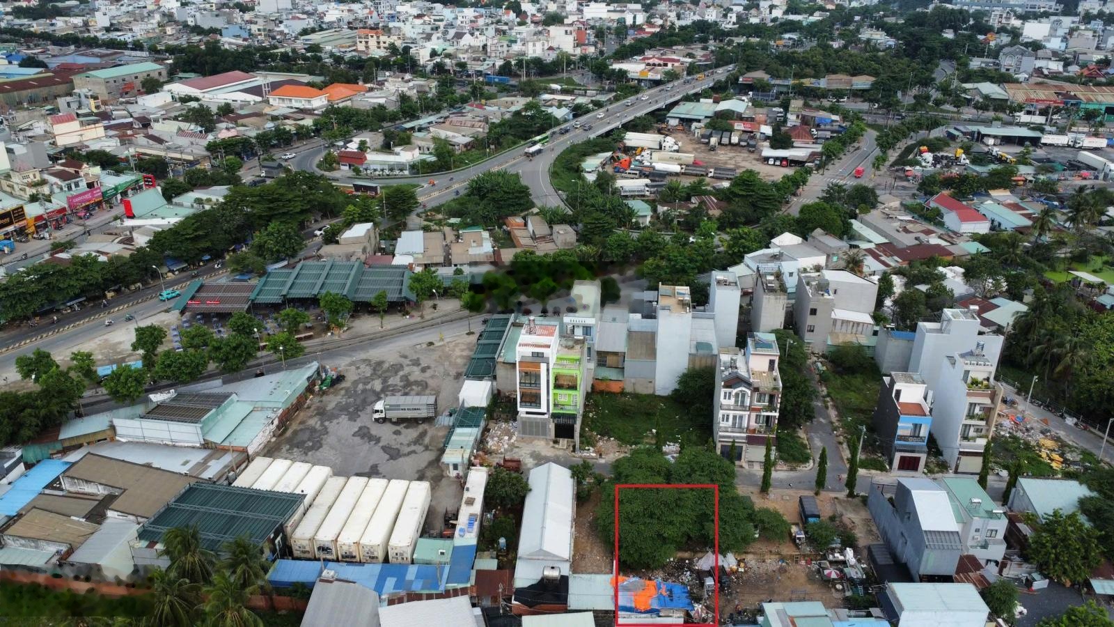 Đất cách vòng xoay Tam Bình chỉ 200m, giá 4,1 tỷ.